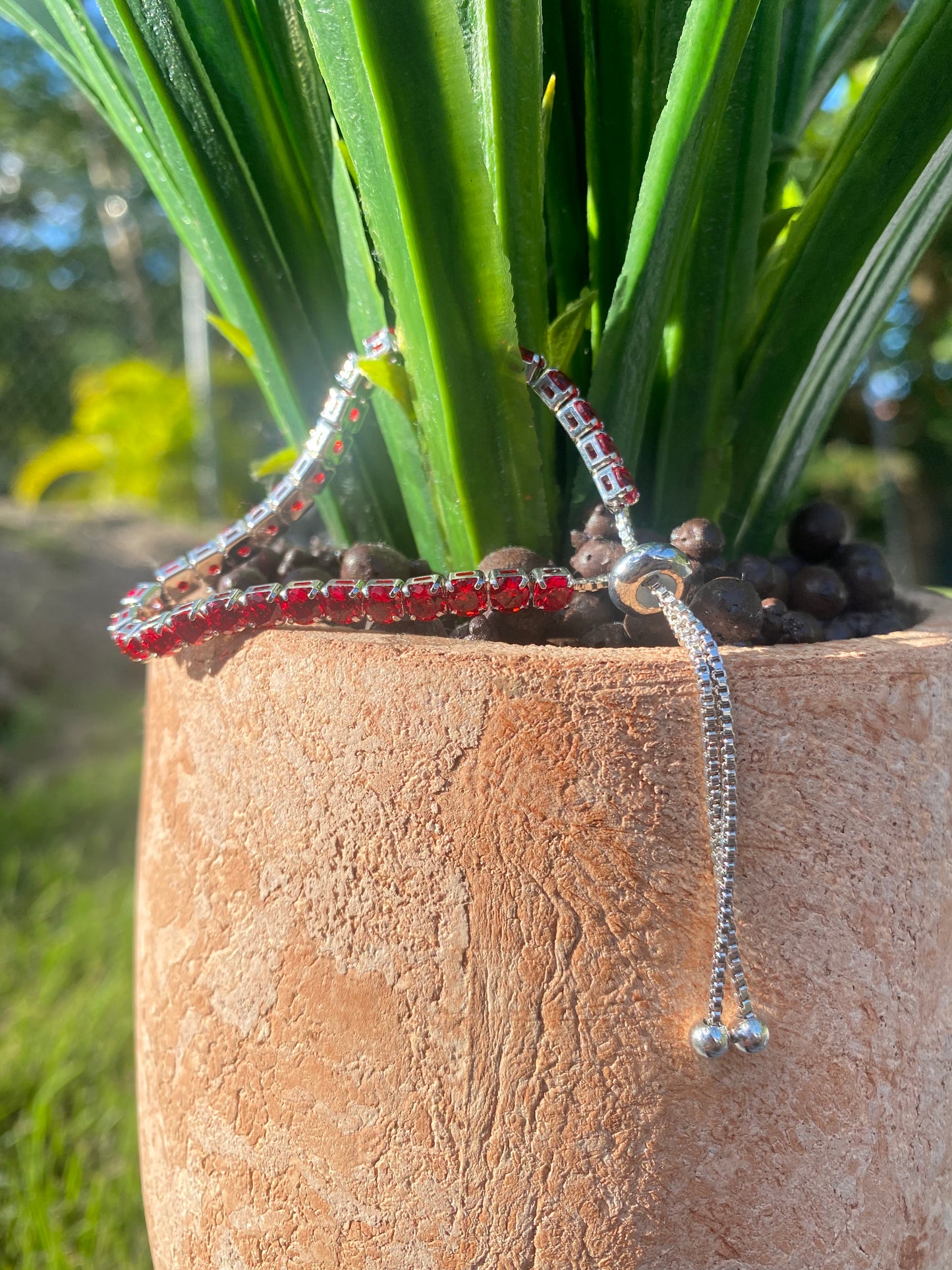 Tennis bracelet base plata o rose gold/ piedra roja